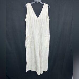 For CinthiaSleeveless Cream Maxi Dress with Pockets size M pre owned